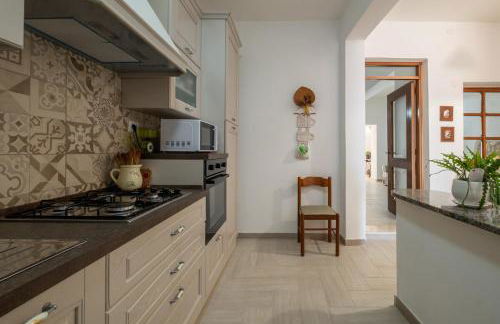 10min Da Bosa Marina - Con Giardino e Parcheggio - Foto 8