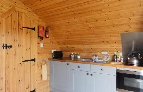 Cosy Cabins at Westfield Farm, Isle of Wight - Photo 5