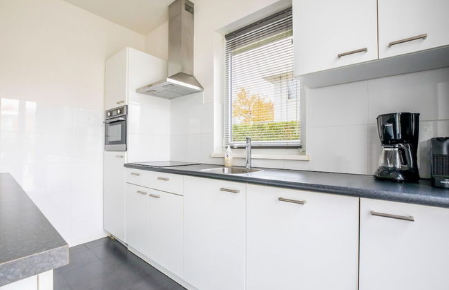 Brand new Luxury Villa on a Small-scale Park With its own Jetty - Photo 35