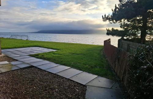 Rostrevor Beach House - Photo 1