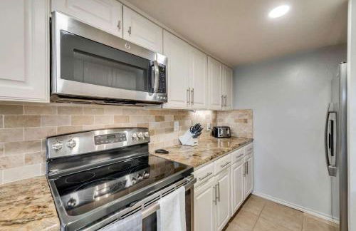 Stylish Furn 3BD Condo Six Flag Grand Prairie GP64A - Foto 11