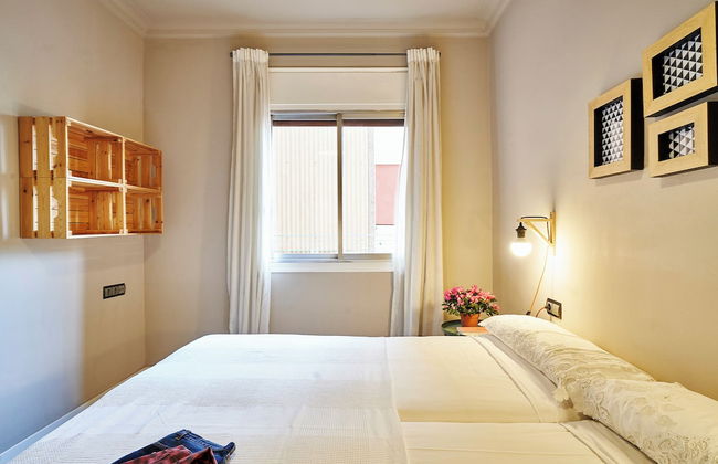 BeBarceloner Sants Apartments - Photo 16