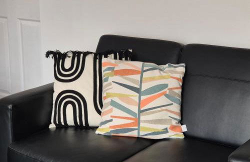 2 Bed Maisonette with Sofa Bed - Ideal for Groups #26C - Foto 54