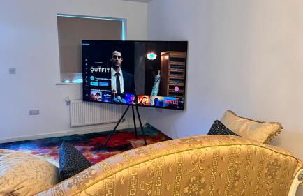 LUXURY 3 BED HOME with MULTIPLE FREE PARKING BAYS Early Check-in Late Check- Out Allowed - Foto 25