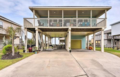 Unwind Poolside, Walk to Beach! Galveston Retreat - Foto 25