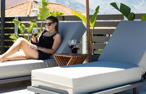 Elegant Roof Deck House with Jacuzzi - Foto 9