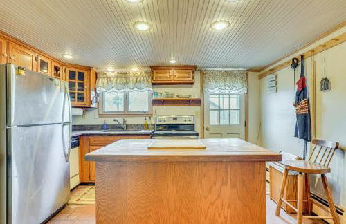 Rural and Historic Detour Escape with Horses On-Site! - Foto 7