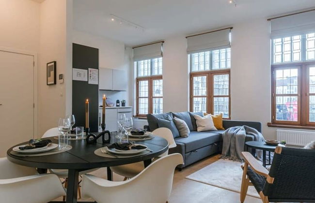 Modern Apartment Located at Historical Main Square - Photo 3