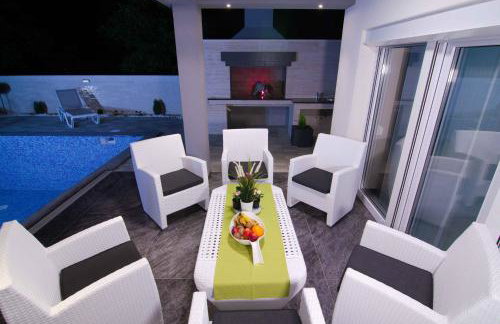 LUXURY VILLA BEGANOVIC-VRH - Foto 25