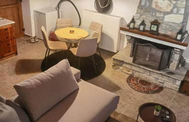 Traditional Stone Cottage in Palio Elatohori - Foto 1