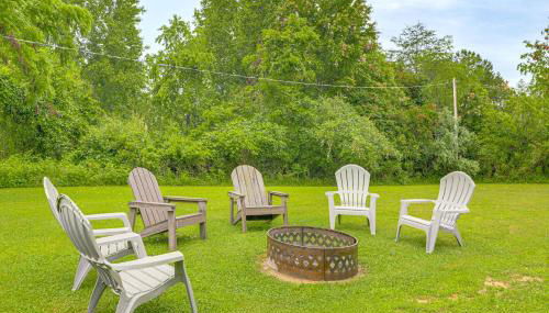 Grandmas Farm House on 125 Acres with Fire Pit! - Foto 2
