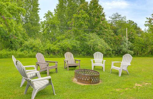 Grandmas Farm House on 125 Acres with Fire Pit! - Foto 2