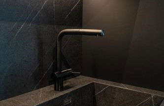 LuxeDesign Apartment - Photo 11