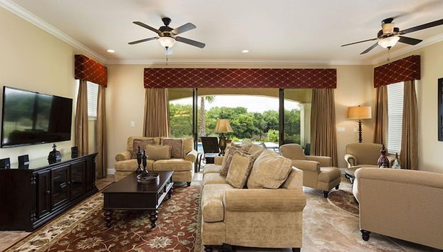 Coin salon dans le hall