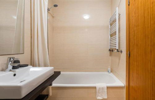 GuestReady - Pleasant Hideway in Porto - Foto 30