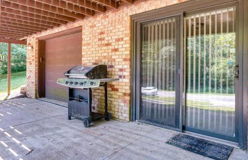 Cabin with Deck about 3 Mi to Apple Valley Lake! - Photo 30