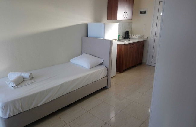 Vergina Pension - Photo 20