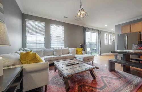 Centrally Located SOHO Retreat Walk to UT & Dining - Foto 1