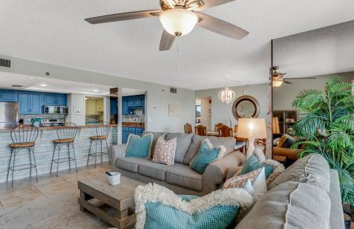 Fabulous ocean and beach views with top complex amenities - Photo 36