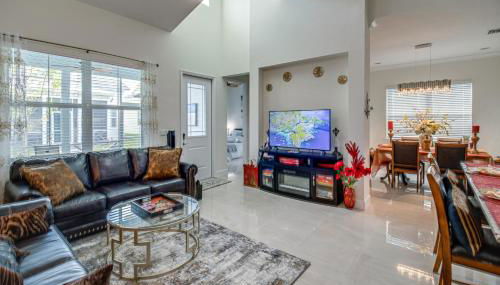 Beautiful Naples Getaway with Pool Access! - Foto 5