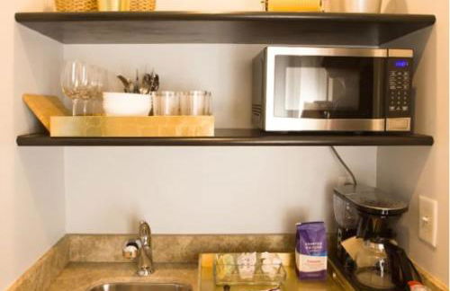 Stylish Downtown Cottage - Prime Historic Location - Foto 19