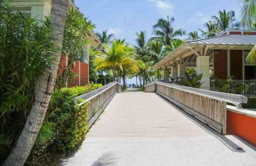 BRAND NEW! Lovely 1 Bedroom with Pool by the Beach - Foto 25