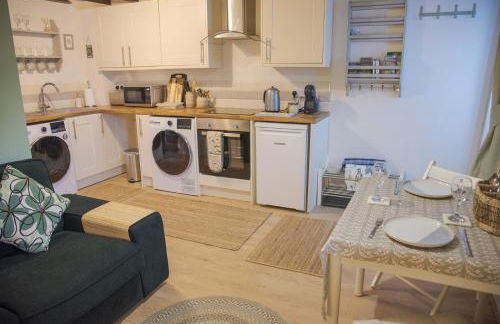 Little Thornsett - Photo 5