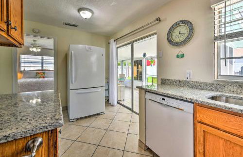 Apollo Beach Gem with Pool The Flamingo House - Foto 9