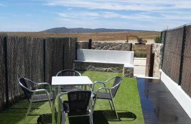 Home to summer in atlanterra - Photo 3