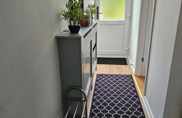 LushStay Telford - Families, Contractors & Group of Friends, long term stay - Photo 12