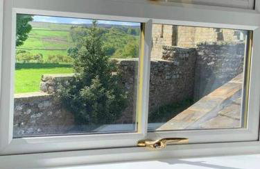 Romantic barn by the castle, Barnard Castle - Photo 12