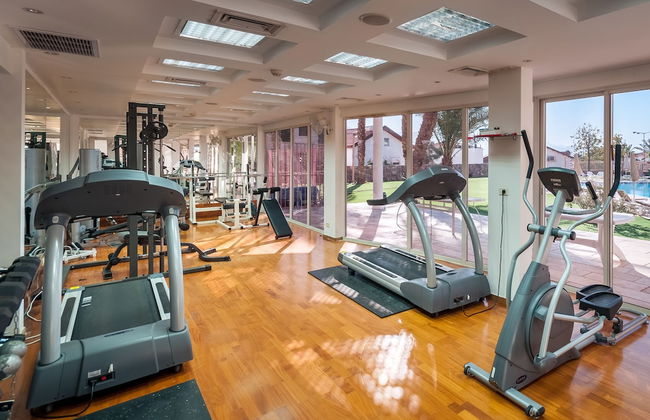 Renovated White 3BD next to Beach - Pool - Foto 24