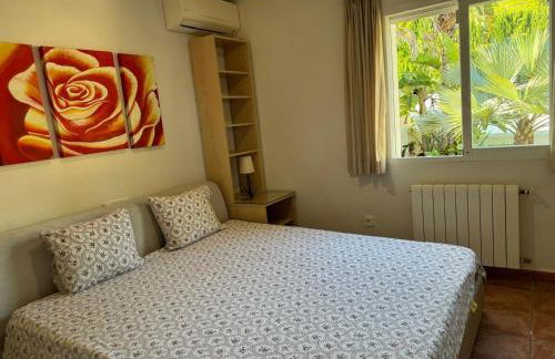 Villa pareada con piscina privada - Foto 16