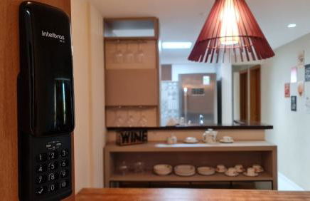 Apartamento espetacular na MELHOR praia da Bahia, GUARAJUBA é uma das únicas praias com selo azul do Brasil -Luxo, lazer, diversão e tranquilidade! Projetado para que você tenha a melhor experiência em hospedagem - Condominio tipo resort, o mais procurado - Foto 9