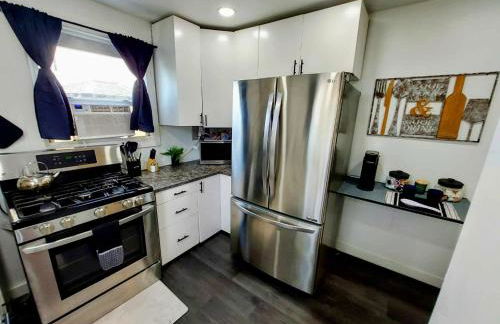 The Victorian House - Photo 12