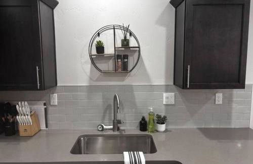 North End - Hyde Park - Hot Tub- Downtown - 3 BR - Foto 36