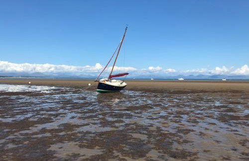 Apartment 2, Gorwel Glas - Photo 29