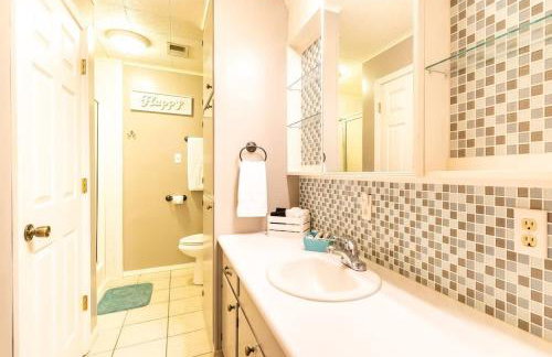 Lakefront 3BR with Bunkhouse and Kayaks, Rowboat Included - Foto 14