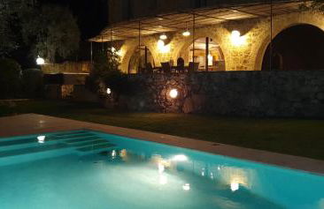 villa provençale en pierre avec vue sur la mer, piscine et jacuzzi - Foto 12