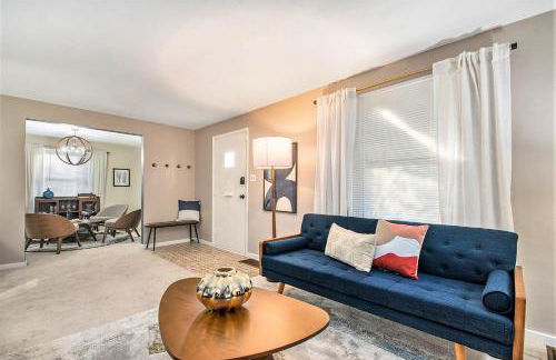 Tahanan - Cozy 4BD Near Downtown & UND - Gameroom - Foto 13