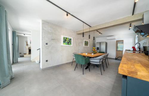 Seafront Villa Serenita - Photo 30