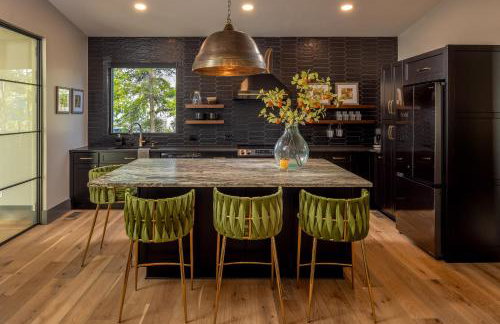 NEW! 151 Luxury House on Lake Oconee - Foto 29