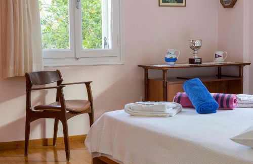 Yellow House Ithaca - Foto 20