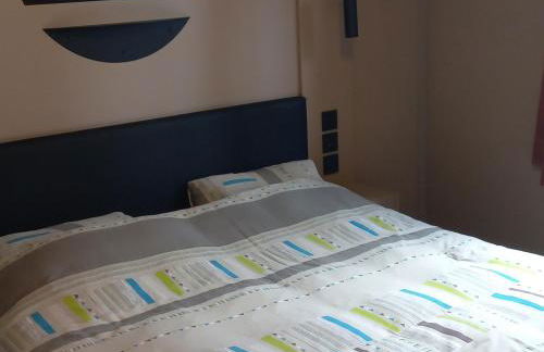 Chalet Confortable avec Clim et Parc / 2 Chambres - FR-1-783-50 - Foto 3