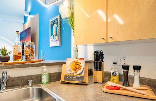 Designer Penthouse Space Needle View & Walk to Everything - Foto 16