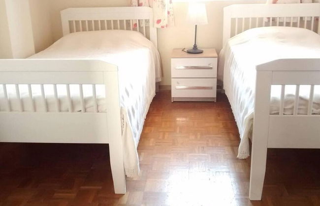 Immaculate 4-bed Apartment in Larnaca - Photo 6