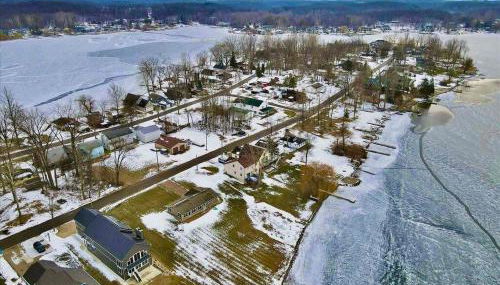 Modern SW Michigan Lakefront Home with Fireplace - Foto 4