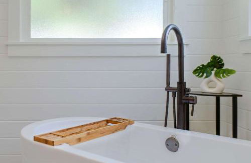 Spacious 4BR Games Workspace Outdoor Fun - Foto 26