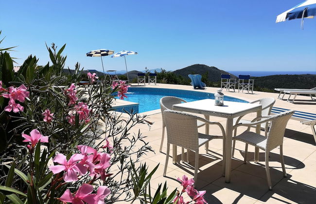 Holiday Resorts for 10 Persons, With Swimming Pool, Wifi and air Conditioner - Foto 9