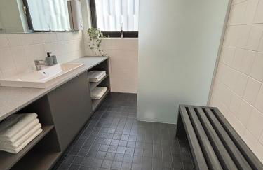 Great Location Airport Exhibition Center Downtown - Foto 8